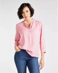 LEE ESSENTIAL BLOUSE DAMSKA BLUZKA LA PINK L45VHTNL 112110611. Różowe bluzki Lee, l, bez wzorów, bez kołnierzyka, bez ramiączek. Za 129,99 zł.