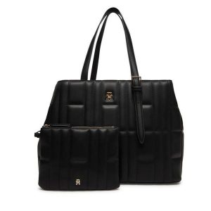 Torebka Tommy Hilfiger. Czarne torebki klasyczne TOMMY HILFIGER, bez wzorów, bez dodatków. Za 489,99 zł.