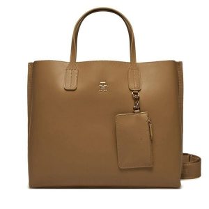 Torebka Tommy Hilfiger. Brązowe torebki klasyczne TOMMY HILFIGER, bez wzorów, bez dodatków. Za 539,99 zł.