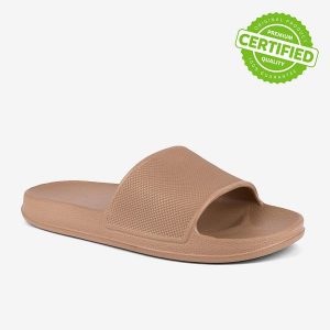 Klapki damskie Coqui 35/36 brązowe. Brązowe klapki Coqui, bez wzorów, bez obcasa, na płaskiej podeszwie. Za 116,99 zł.