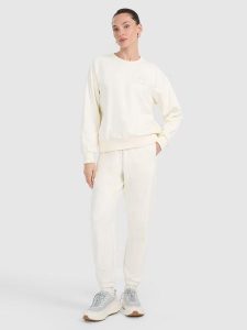 4F Spodnie dresowe joggery damskie - białe XS. Białe spodnie dresowe 4f, xs, bez wzorów, z dresówki. Za 149,99 zł.