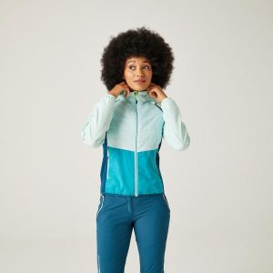 Steren II damska kurtka hybrydowa. Niebieskie kurtki Regatta, l, bez wzorów, z softshellu, bez kaptura. W wyprzedaży za 139,99 zł.