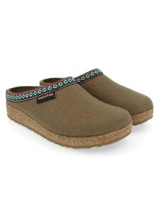 HAFLINGER Kapcie w kolorze khaki rozmiar: 42. Brązowe kapcie HAFLINGER, bez wzorów, z materiału. Za 172,78 zł.