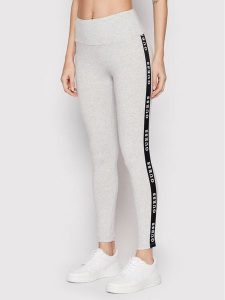 Guess Legginsy V2YB14 KABR0 Szary Slim Fit. Szare legginsy Guess, z aplikacjami, z syntetyku. Za 129,99 zł.