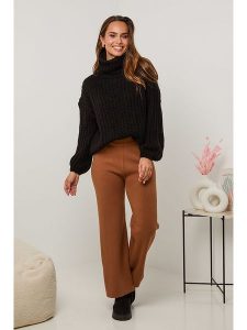 Soft Cashmere Spodnie w kolorze jasnobrązowym rozmiar: 38/40. Brązowe spodnie z wysokim stanem Soft Cashmere, bez wzorów, z kaszmiru, z podwyższonym stanem. Za 125,85 zł.