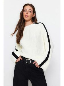 Trendyol Sweter w kolorze kremowo-czarnym rozmiar: L. Brązowe swetry oversize Trendyol, l, bez wzorów, ze splotem, bez ramiączek. Za 100,99 zł.