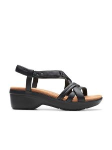 Clarks Skórzane sandały "Tuleah May" w kolorze czarnym na obcasie rozmiar: 39. Czarne sandały Clarks, bez wzorów, z otwartym noskiem, bez obcasa, na koturnie, bez zapięcia. Za 171,28 zł.