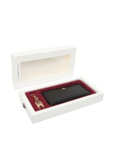 Tommy Hilfiger Zestaw portfel i brelok Lgr Za + Charm AW0AW18040 Czarny. Czarne portfele TOMMY HILFIGER, bez wzorów, ze skóry. Za 369,99 zł.