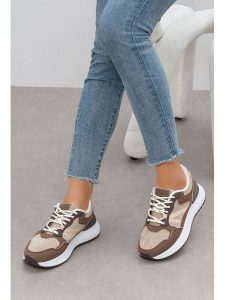 C'M Sneakersy w kolorze brązowo-beżowym rozmiar: 41. Brązowe trampki C'M, bez wzorów, bez zapięcia. Za 149,95 zł.