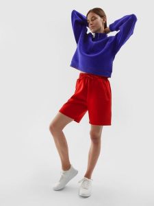 4F Spodenki dresowe uniseks M. Czerwone szorty 4f, bez wzorów, z bawełny. W wyprzedaży za 9,99 zł.