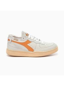 Diadora Skórzane sneakersy w kolorze kremowo-pomarańczowym rozmiar: 41. Brązowe trampki Diadora, bez wzorów, bez zapięcia. Za 349,85 zł.