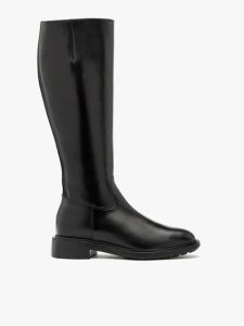 Eleganckie czarne kozaki damskie. Czarne kozaki Ryłko, bez wzorów, z gumy, z okrągłym noskiem, bez obcasa, na obcasie, bez zapięcia. Za 699,99 zł.