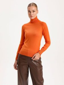 BGN Golf w kolorze pomarańczowym rozmiar: 34. Pomarańczowe golfy BGN, bez wzorów. Za 74,63 zł.