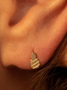 L instant d Or Złote kolczyki-wkrętki "Ananas" rozmiar: onesize. Żółte kolczyki L instant d Or, złote. Za 282,99 zł.