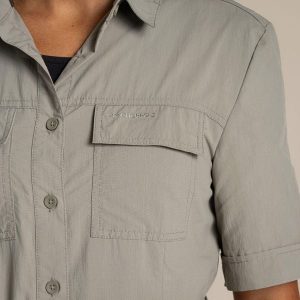 Sukienka damska Craghoppers NosiLife Carina Adventure. Zielone sukienki Craghoppers, bez wzorów, sportowe, bez kołnierzyka, bez ramiączek, sportowe. Za 675,50 zł.