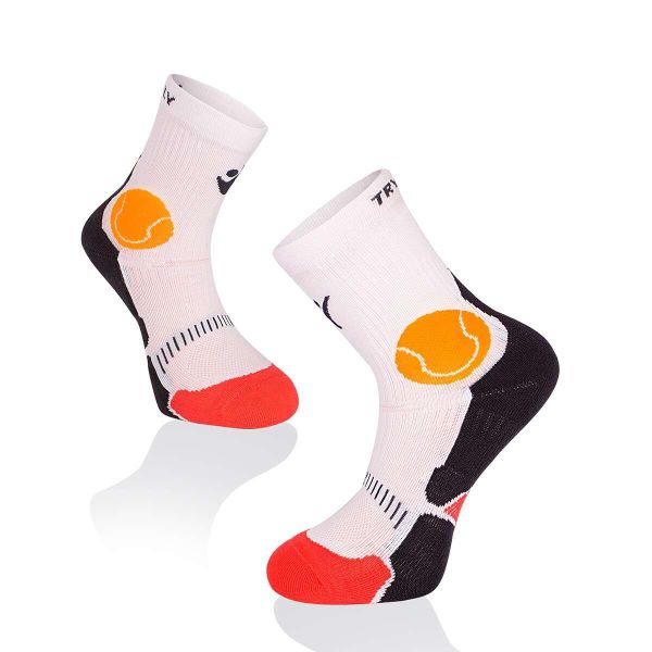 Skarpety tenisowe Fusion w kolorze czerwonym, pomarańczowym i czarnym. Brązowe skarpetki TRY TO FLY, bez wzorów. W wyprzedaży za 58,09 zł.