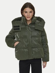 ONLY Kurtka zimowa Bergen 15351969 Zielony Oversize. Zielone kurtki ONLY, na zimę, s, bez wzorów, z syntetyku, bez kaptura. Za 349,99 zł.