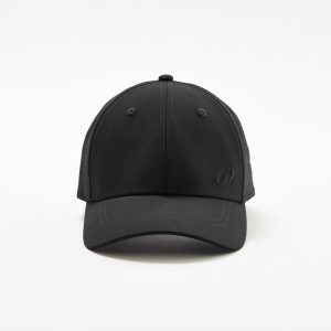 Czapka z daszkiem tenis Kuikma TC900 rozmiar 58. Czarne czapki KUIKMA, bez wzorów, z materiału, eleganckie. Za 39,99 zł.