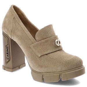Beżowe Półbuty Carinii Eleganckie Obuwie Damskie. Brązowe półbuty Carinii, z aplikacjami, bez obcasa, na obcasie, bez zapięcia. Za 429,00 zł.