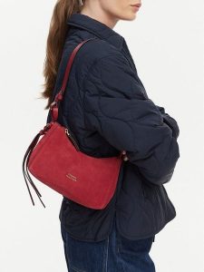 Tommy Hilfiger Torebka Th Statement Mini Should Bag Sue AW0AW18823 Czerwony. Czerwone torebki klasyczne TOMMY HILFIGER, bez wzorów, ze skóry, bez dodatków. Za 641,99 zł.