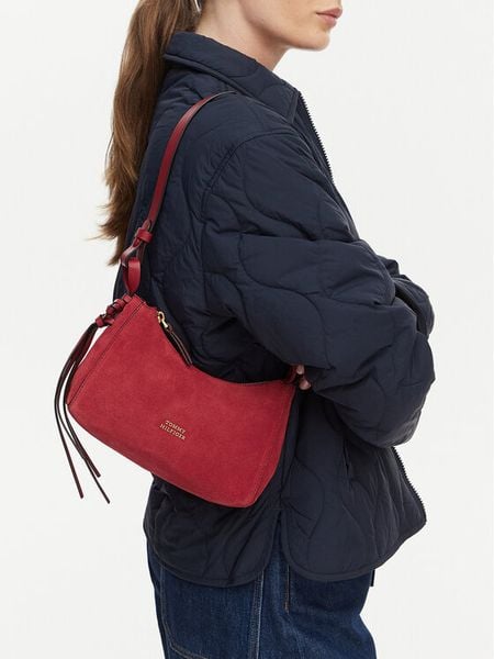Tommy Hilfiger Torebka Th Statement Mini Should Bag Sue AW0AW18823 Czerwony. Czerwone torebki klasyczne TOMMY HILFIGER, bez wzorów, ze skóry, bez dodatków. Za 641,99 zł.