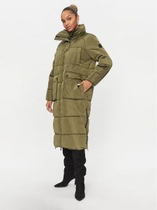 ONLY Płaszcz zimowy Nora 15294315 Zielony Regular Fit. Zielone kurtki ONLY, na zimę, l, bez wzorów, z syntetyku, bez kaptura. Za 449,99 zł.