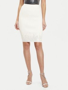 Guess Spódnica ołówkowa W5RD83 Z2Y50 Écru Slim Fit. Spódnice Guess, xs, z aplikacjami, z syntetyku. Za 209,99 zł.