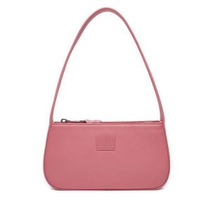 Torebka Tommy Jeans. Czerwone torebki klasyczne Tommy Jeans, bez wzorów, z jeansu, bez dodatków. Za 199,99 zł.