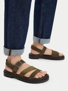 G-Star Raw Sandały CEO-WI34-23568-01 Khaki. Brązowe sandały G-Star, bez wzorów, ze skóry, bez obcasa, na płaskiej podeszwie, bez zapięcia. Za 179,99 zł.