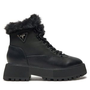 Trapery Guess. Czarne buty zimowe Guess, bez obcasa, bez zapięcia. Za 439,99 zł.