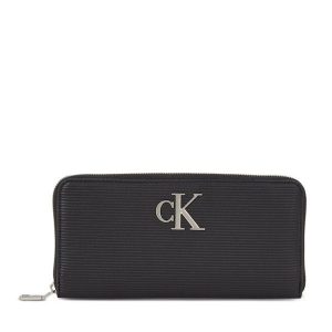 Portfel Calvin Klein Jeans. Czarne portfele Calvin Klein Jeans, bez wzorów, z jeansu. Za 269,99 zł.