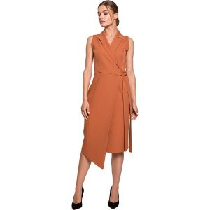 Sukienka marynarka na lato bez rękawów asymetryczna żakietowa brązowa. Brązowe marynarki i żakiety Sukienki.shop, do pracy, na lato, s, bez wzorów, biznesowe, z asymetrycznym kołnierzem, bez ramiączek, asymetryczne. W wyprzedaży za 160,00 zł.