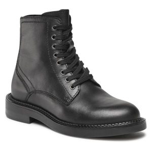 Trzewiki Lasocki. Czarne botki Lasocki, bez wzorów, bez obcasa, na płaskiej podeszwie, bez zapięcia. Za 249,99 zł.