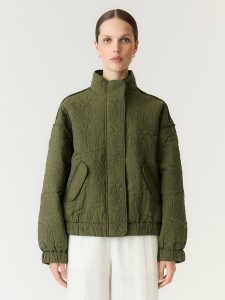 YAS Kurtka przejściowa w kolorze khaki rozmiar: 36. Brązowe kurtki YAS, bez wzorów, bez kaptura. Za 254,95 zł.