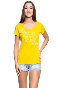MUSTANG T SHIRT DAMSKI Alexia C Print 1009390 9046. Żółte t-shirty Mustang, s, bez wzorów, bez kołnierzyka, bez ramiączek. W wyprzedaży za 39,99 zł.
