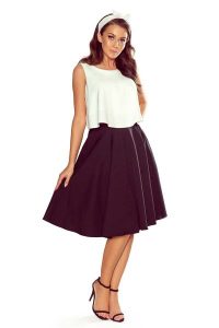 Czarna Casualowa Rozkloszowana Midi Spódnica z Kieszeniami. Czarne spódnice NUMOCO, xl, bez wzorów, z elastanu, midi. Za 138,90 zł.