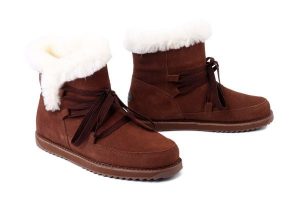 EMU AUSTRALIA W13215 Thorsby oak, botki damskie. Brązowe botki EMU Australia, bez wzorów, z wełny, bez obcasa, bez zapięcia. Za 552,93 zł.