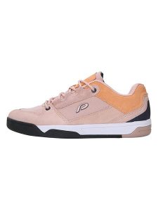 Protective Sneakersy kolarskie "Free Bird" w kolorze jasnoróżowym rozmiar: 36. Różowe buty sportowe Protective, bez wzorów, z materiału, bez zapięcia, rowerowe. Za 136,13 zł.