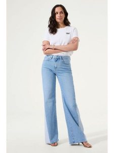 Garcia Dżinsy - Comfort fit - w kolorze błękitnym rozmiar: W26/L32. Niebieskie jeansy Garcia, bez wzorów, z podwyższonym stanem. Za 244,95 zł.