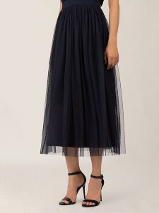 APART Spódnica w kolorze czarnym rozmiar: 40. Czarne spódnice Apart, na co dzień, bez wzorów, z tiulu, maxi. Za 165,99 zł.