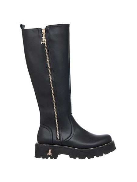 Patrizia Pepe Skórzane kozaki w kolorze czarnym rozmiar: 39. Czarne kozaki Patrizia Pepe, na zimę, bez wzorów, bez obcasa, bez zapięcia. Za 457,95 zł.