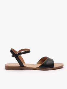 Czarne płaskie sandały. Czarne sandały Ryłko, bez wzorów, z syntetyku, z okrągłym noskiem, bez obcasa, na płaskiej podeszwie, bez zapięcia. Za 299,99 zł.