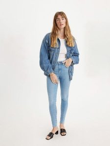Levi's Dżinsy "721" - Skinny fit - w kolorze niebieskim rozmiar: W26/L32. Niebieskie jeansy Levi's®, z aplikacjami, z podwyższonym stanem. Za 234,95 zł.