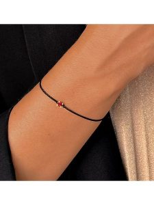 OR Carats Bransoletka z elementem ozdobnym rozmiar: onesize. Czarne bransoletki OR Carats, z rubinem, złote. Za 217,99 zł.