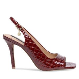 Sandały Nine West. Czerwone sandały Nine West, bez wzorów, bez obcasa, na szpilce, bez zapięcia. Za 239,99 zł.