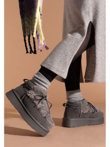 Gooce Skórzane botki zimowe "Willem" w kolorze szarym rozmiar: 37. Szare botki Gooce, na zimę, bez wzorów, ze skóry, bez obcasa, na platformie, bez zapięcia. Za 195,99 zł.