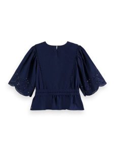 Scotch & Soda Bluzka w kolorze granatowym rozmiar: 42. Niebieskie bluzki Scotch & Soda, bez wzorów, z bawełny, bez kołnierzyka, bez ramiączek. Za 144,92 zł.
