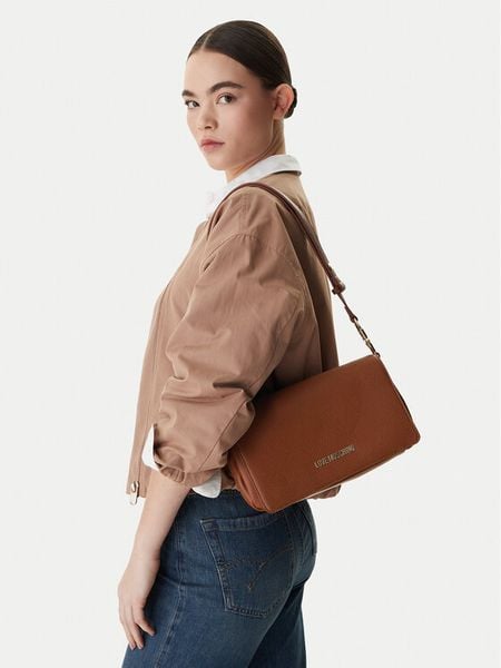 LOVE MOSCHINO Torebka JC4008PP1OLB0200 Brązowy. Brązowe torebki klasyczne LOVE MOSCHINO, bez wzorów, ze skóry, bez dodatków. Za 564,99 zł.