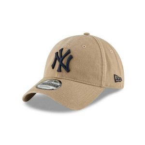 Czapka z daszkiem New Era MLB New York Yankees. Zielone czapki New Era, bez wzorów, z bawełny, eleganckie. Za 131,95 zł.