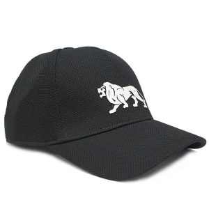 Czapka Lonsdale Tean. Czarne czapki Lonsdale, bez wzorów. Za 148,50 zł.